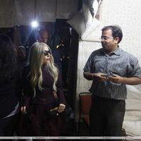 Lady Gaga shopping at the Dilli Haat handicrafts market | Picture 112553